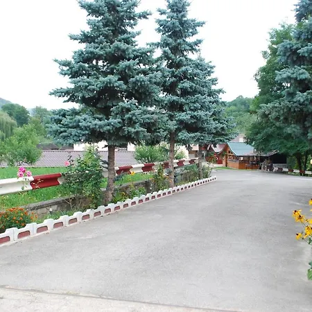 Guest house Lacurile Pastravilor