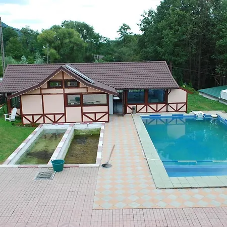 Lacurile Pastravilor Guest house *